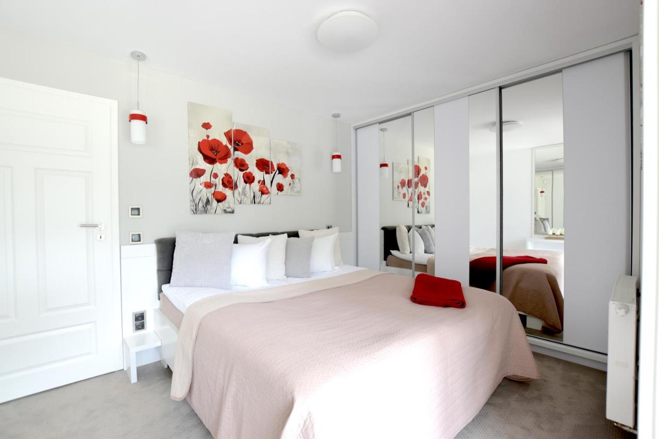 Apartamenty Sun Щирк Екстериор снимка